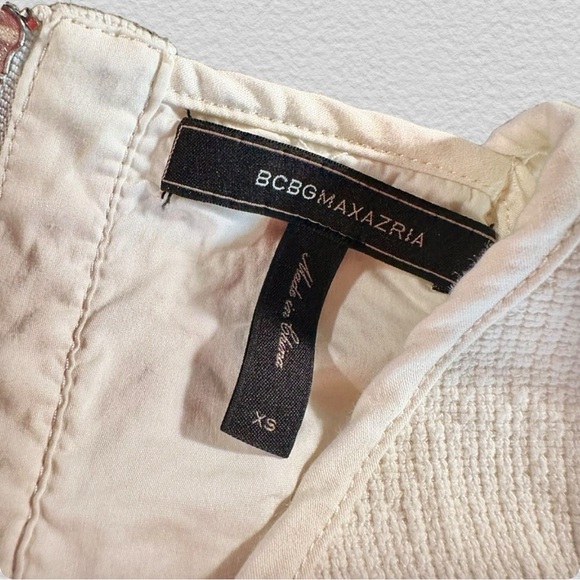 BCBGMaxAzria ‘Nyella’ Crossover Crop Top in “Off White” Size XS - Picture 4 of 13